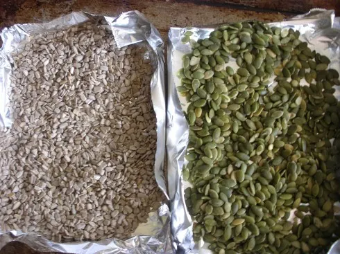 Healthy Paleo Snack Bars | taketwotapas.com | #Paleo #Snack #Bars #Nuts #GranolaBars
