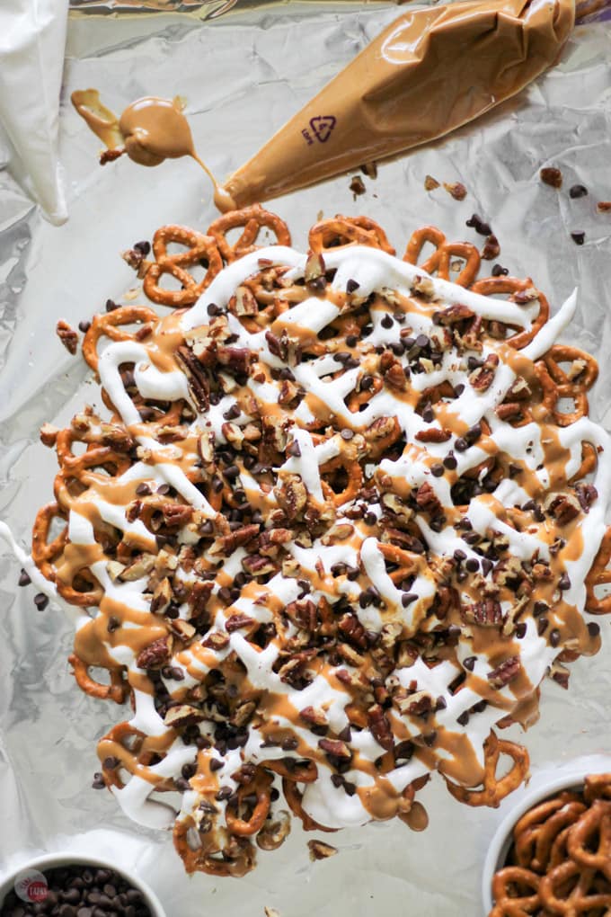 Pretzel Dessert Nachos With Marshmallow and Peanut Butter
