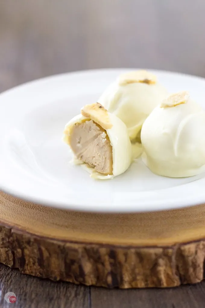 Creamy Banana Pudding Truffles | Take Two Tapas | #BananaPudding #Banana #Truffles #Desserts #Southern