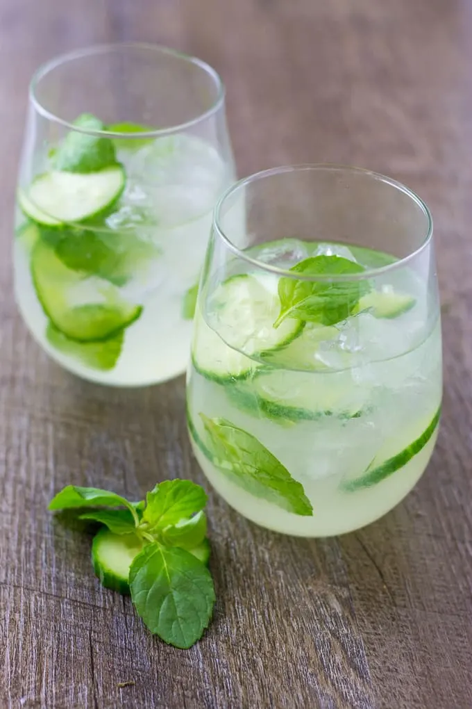 Become an expert gin drinker with my Cucumber Mint Gin Cooler | Take Two Tapas | #Cucumber #Gin #Mint #SummerCocktail #SparklingWater #EasyCocktail #SummerEntertaining