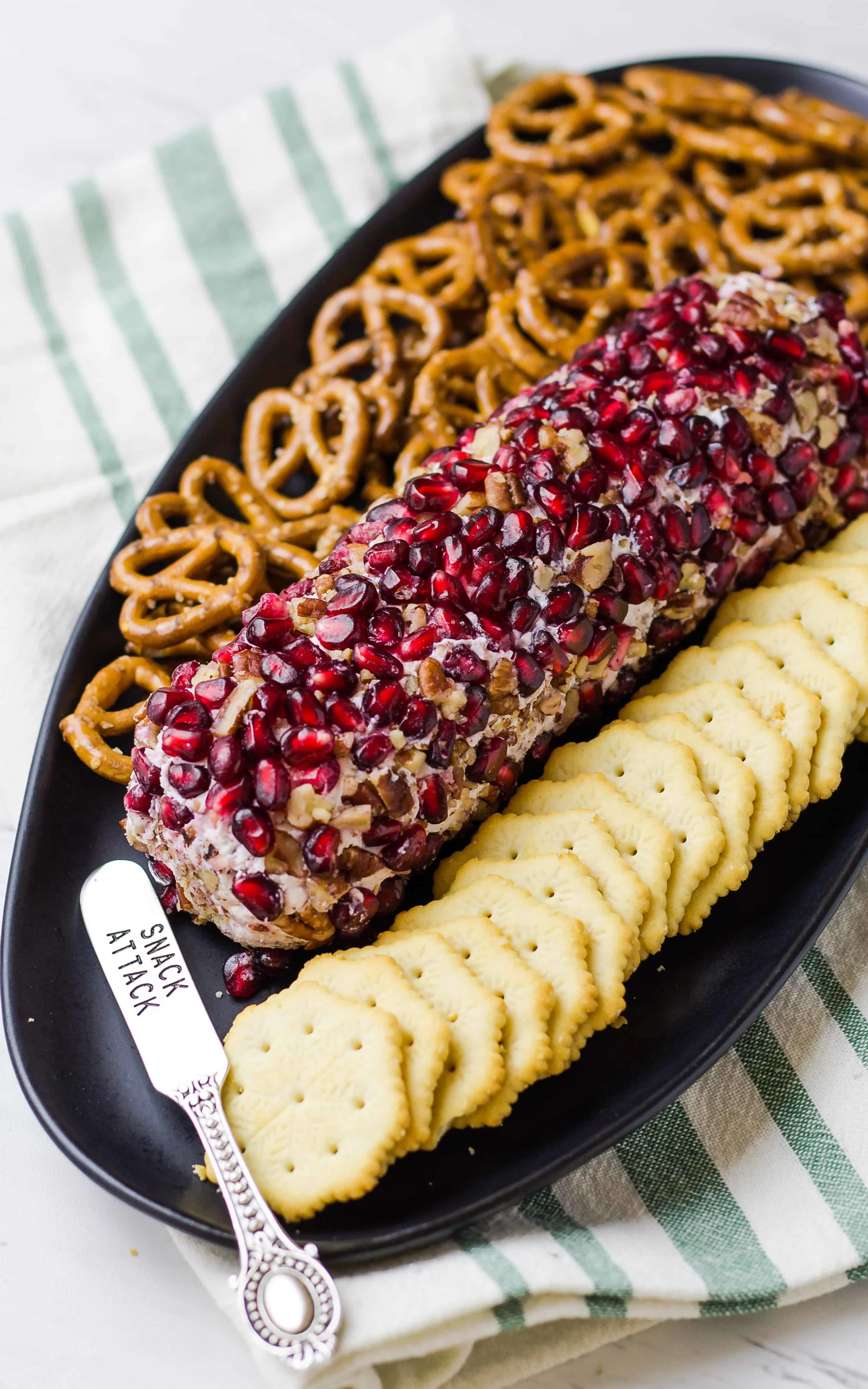 Pomegranate Drunken Goat Cheese Log | Take Two Tapas | Perfect for the #holidays #Pomegranate #arils #cheeselog #goatcheese