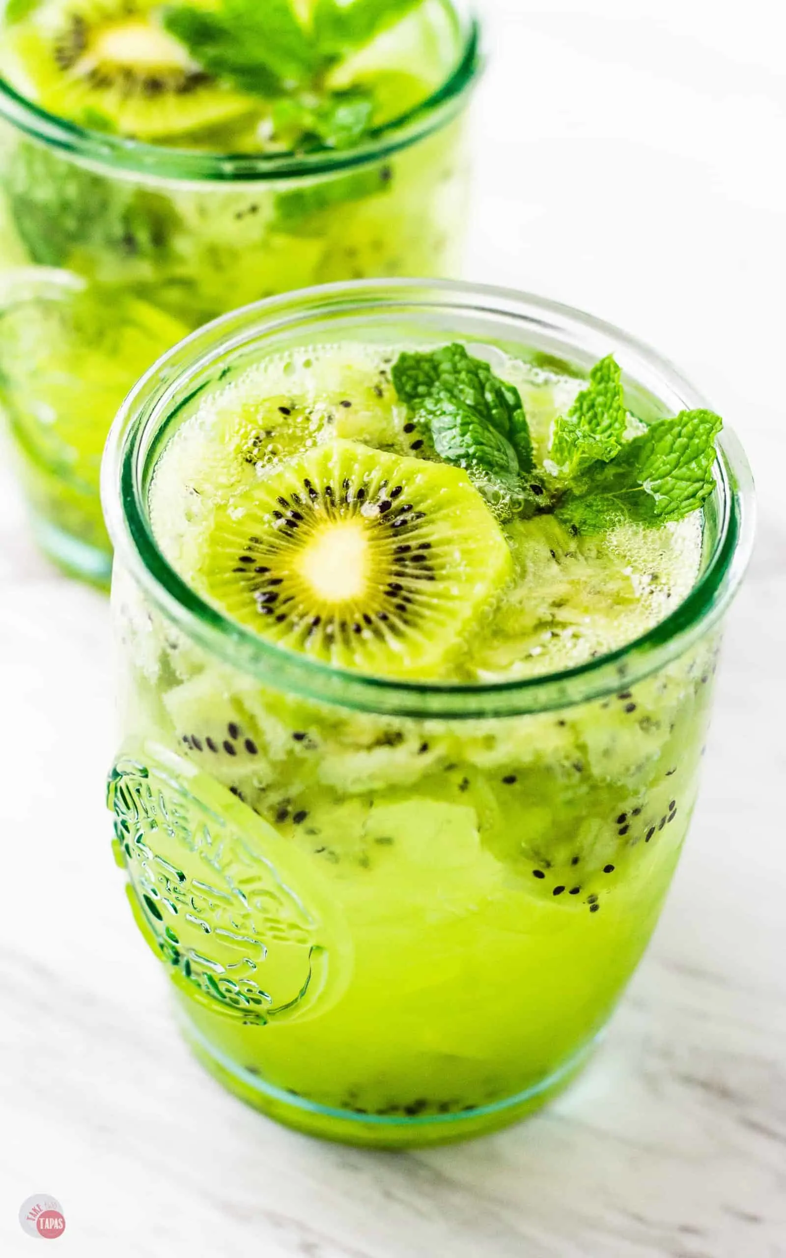 Close up of Kiwi Mint Mojito with rum
