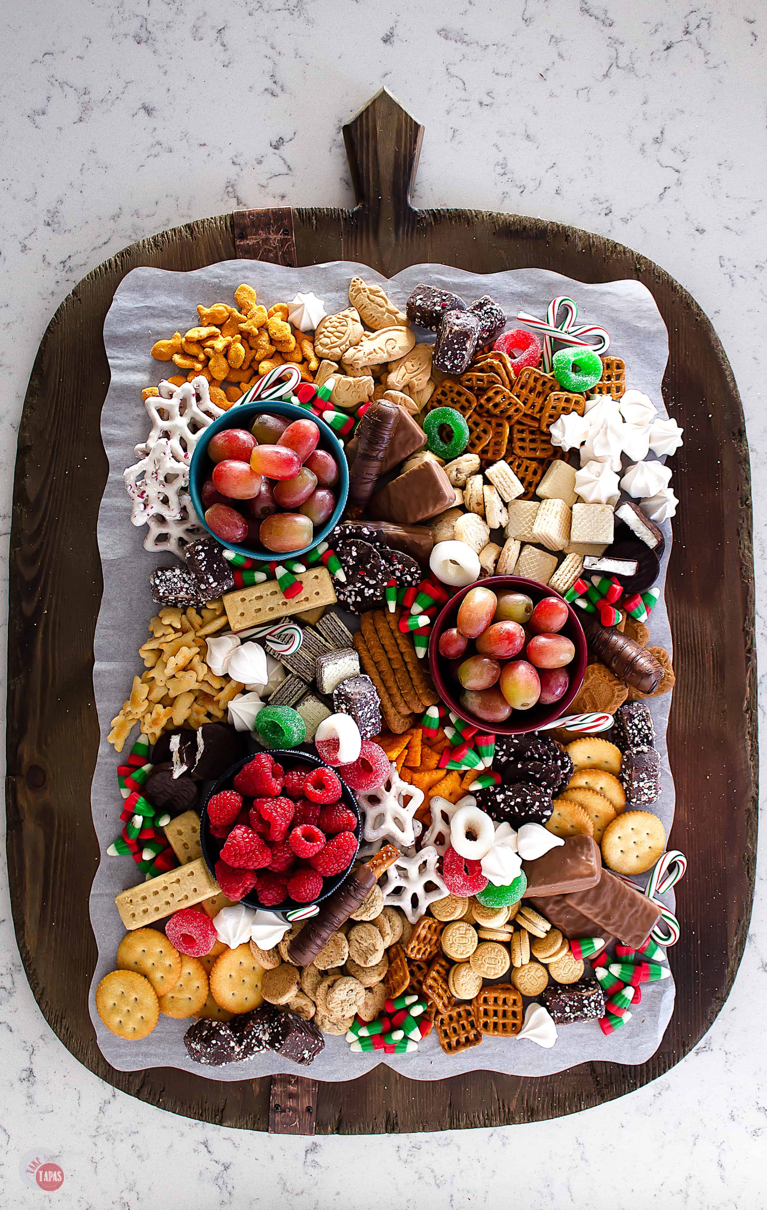 Christmas Snack Platter - Dessert Board for Kids and Adults! | Take Two Tapas | #ChristmasDesserts #SnackPlatter #CheeseBoard