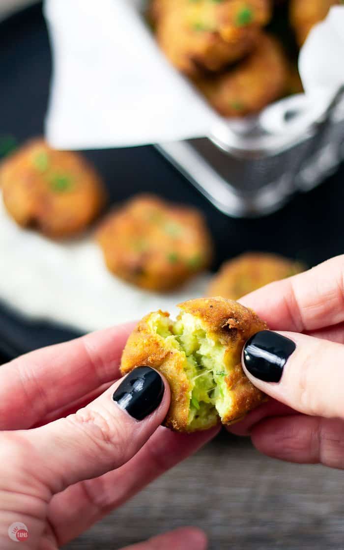 These Cheesy Taco Tater Tots are made with creamy avocado! #TaterTots #TacoTots #TacoTuesday