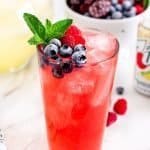 sparkling berry lemonade cocktail
