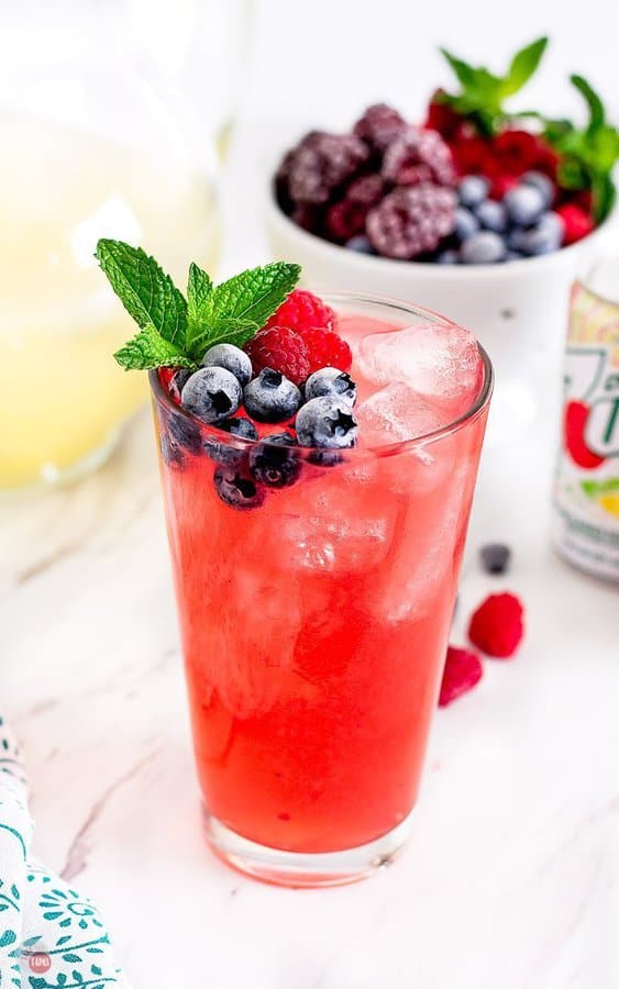 mixed berry lemonade in a glass