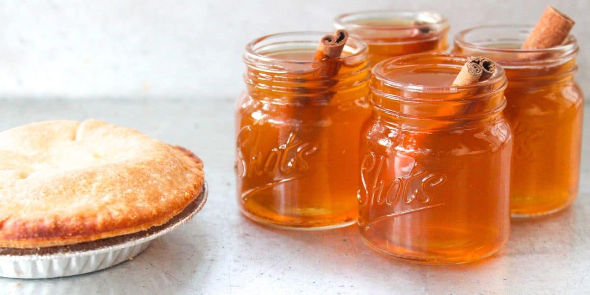apple pie shots