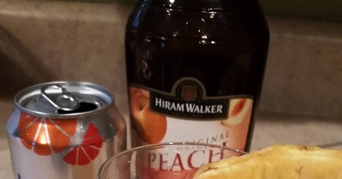 peach brandy fizz