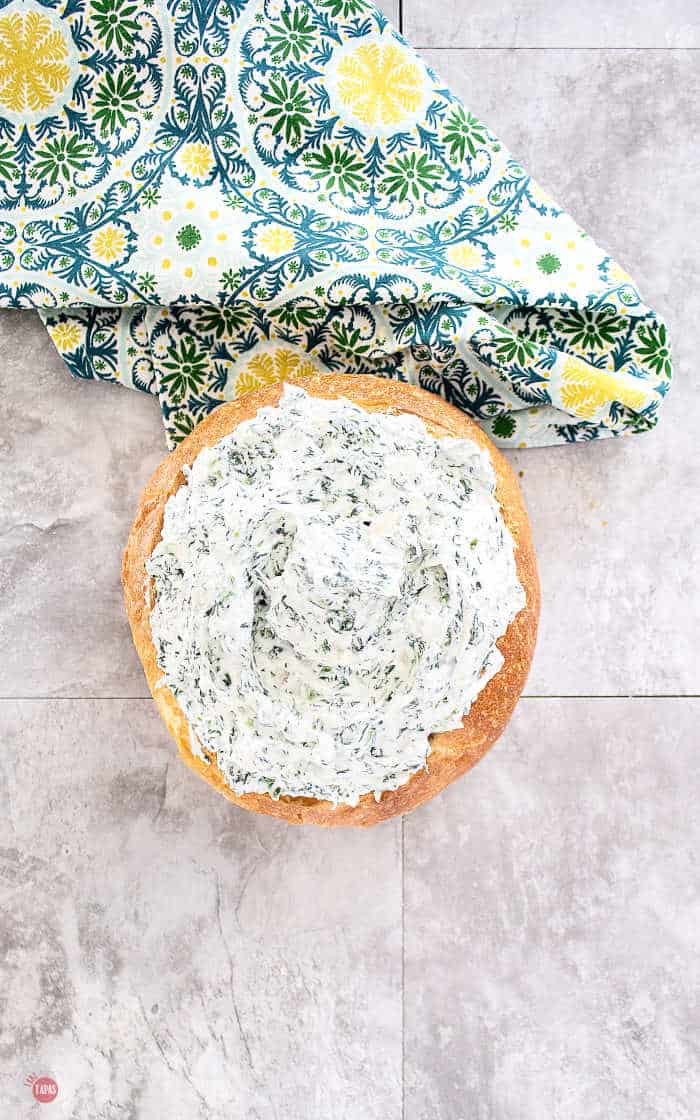 spinach dip in a bread bowl