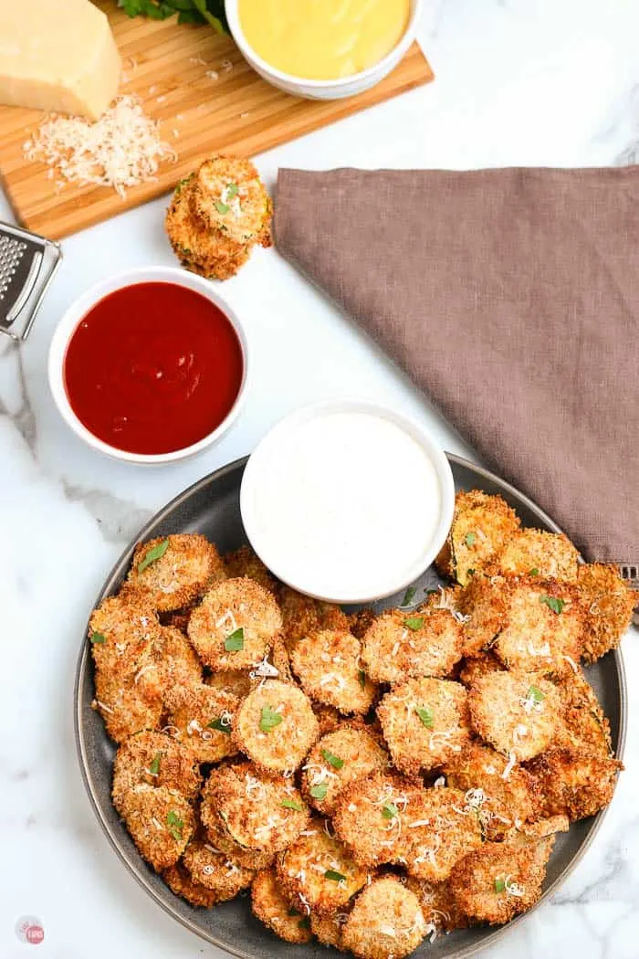 overhead picture of tray of fried zucchini chips