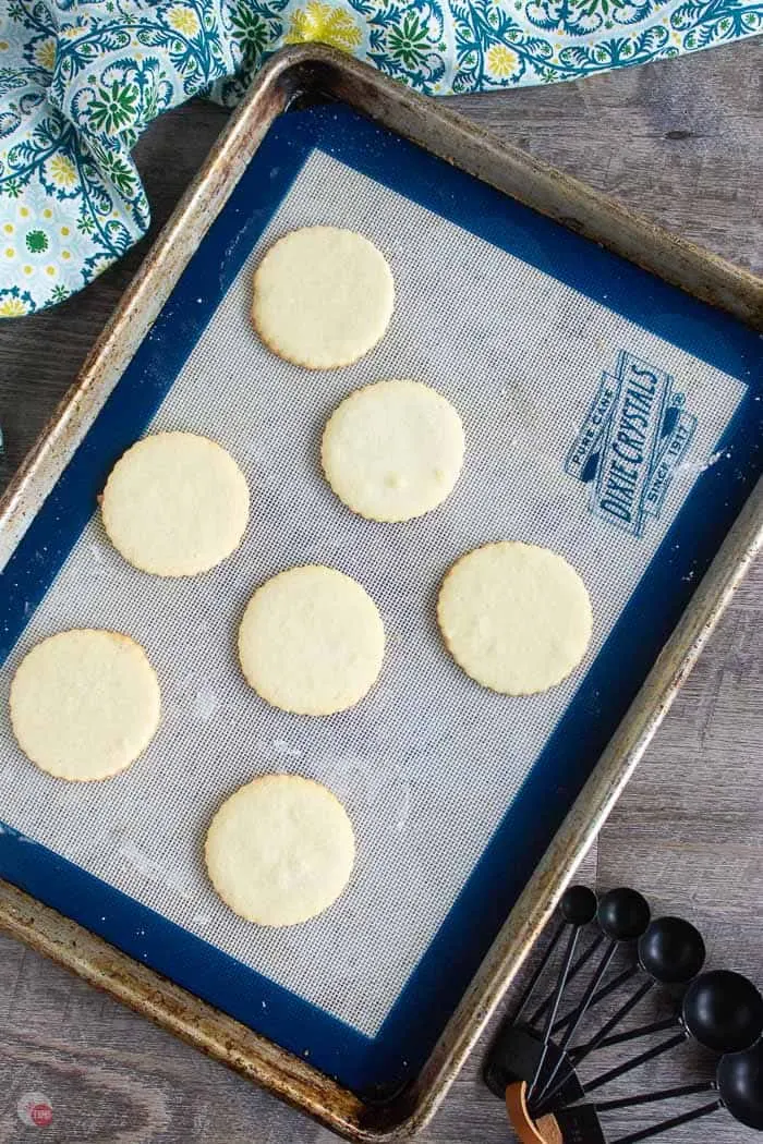 baked almond shortbread cookies on cookie sheet