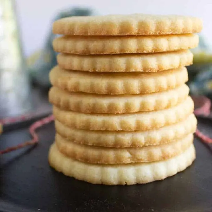 square picture of shortbread cookies