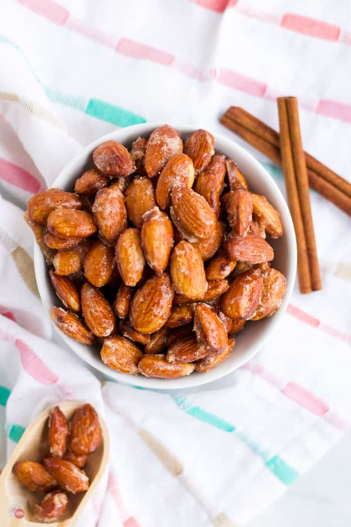 overhead glazed almonds in a bowl