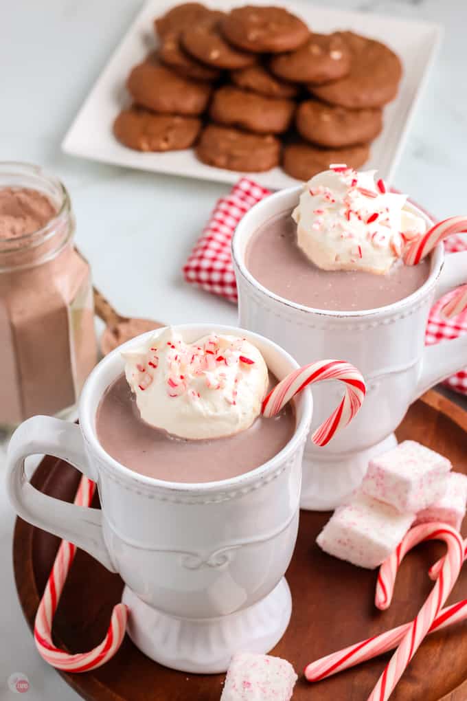 two mugs of peppermint hot chocolate