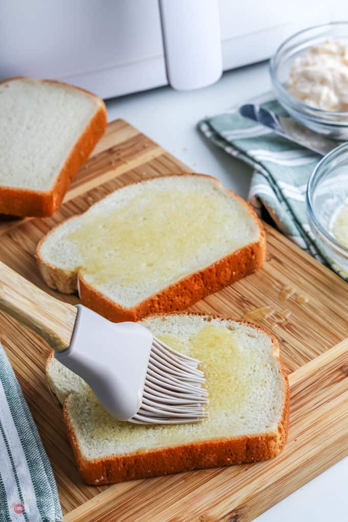 buttering bread slice