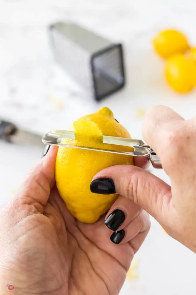 citrus and vegetable peeler