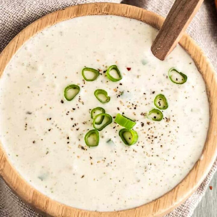 bowl of ranch dressing