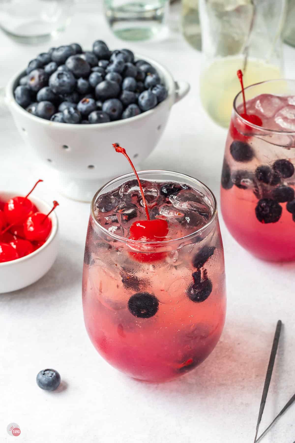 blueberry champagne cocktail