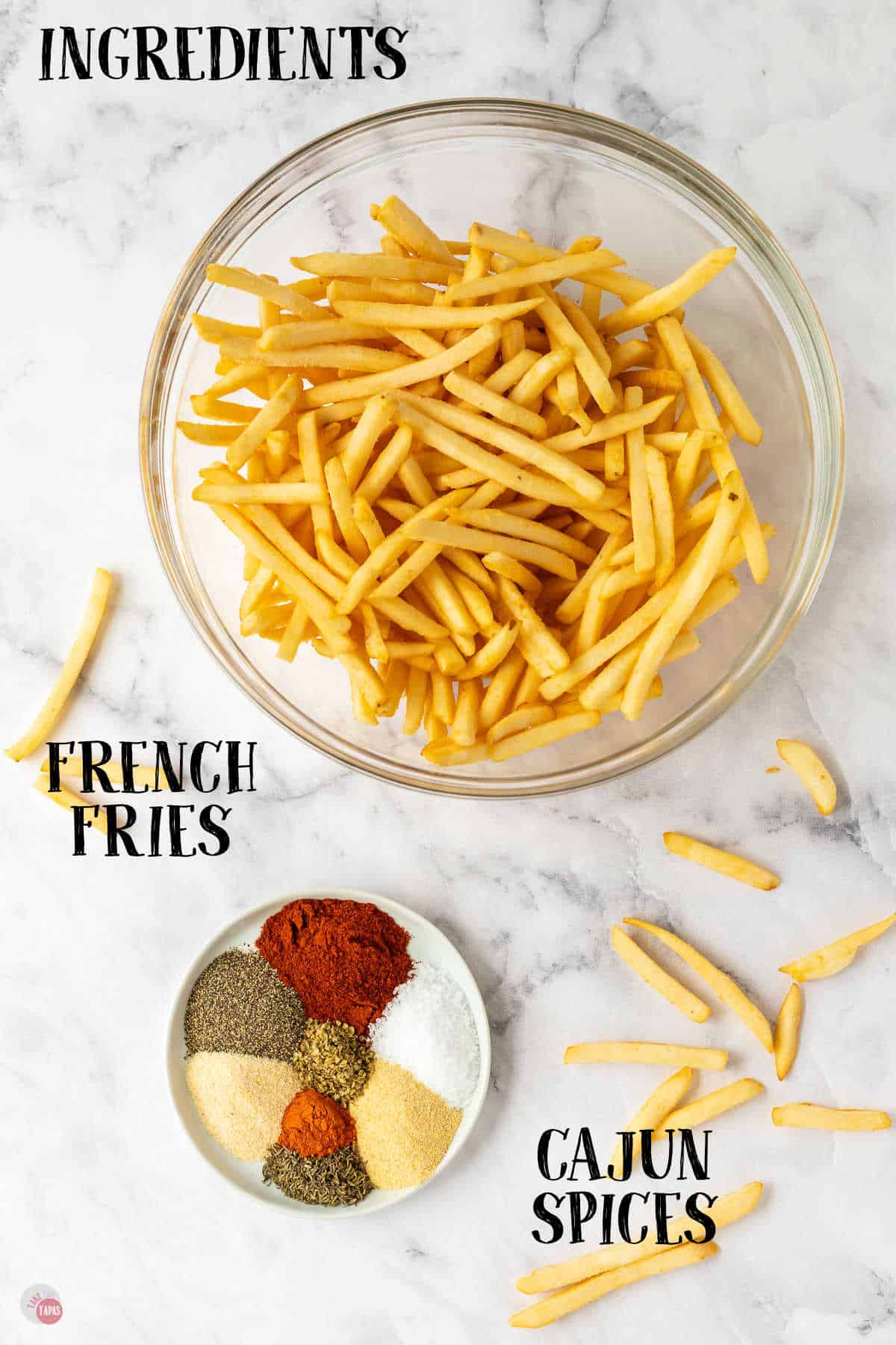 beschriftetes Bild von Cajun Fries Zutaten
