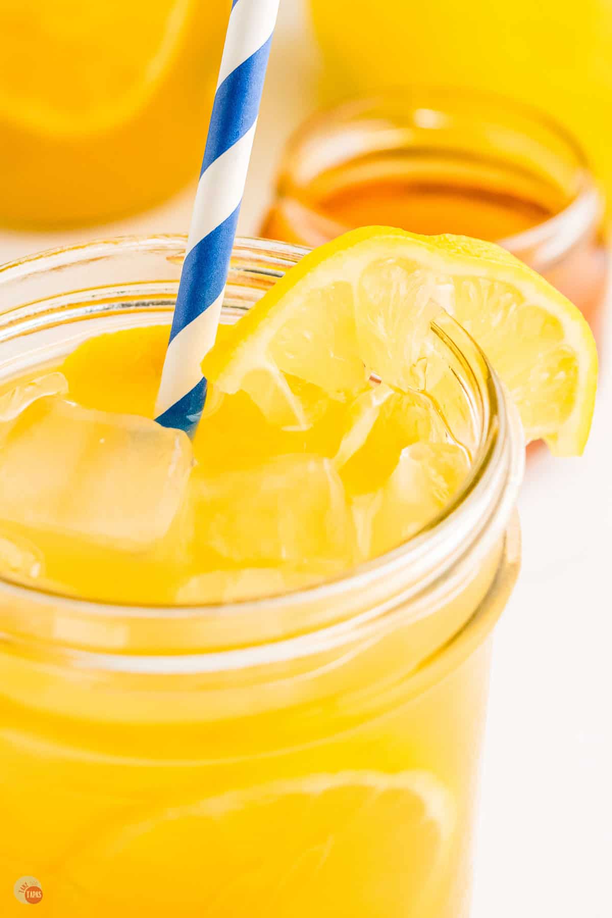 close up of glass of pineapple bourbon lemonade
