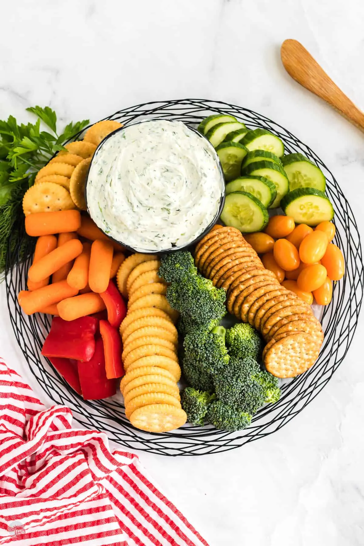 platter of veggies and cream cheese dip