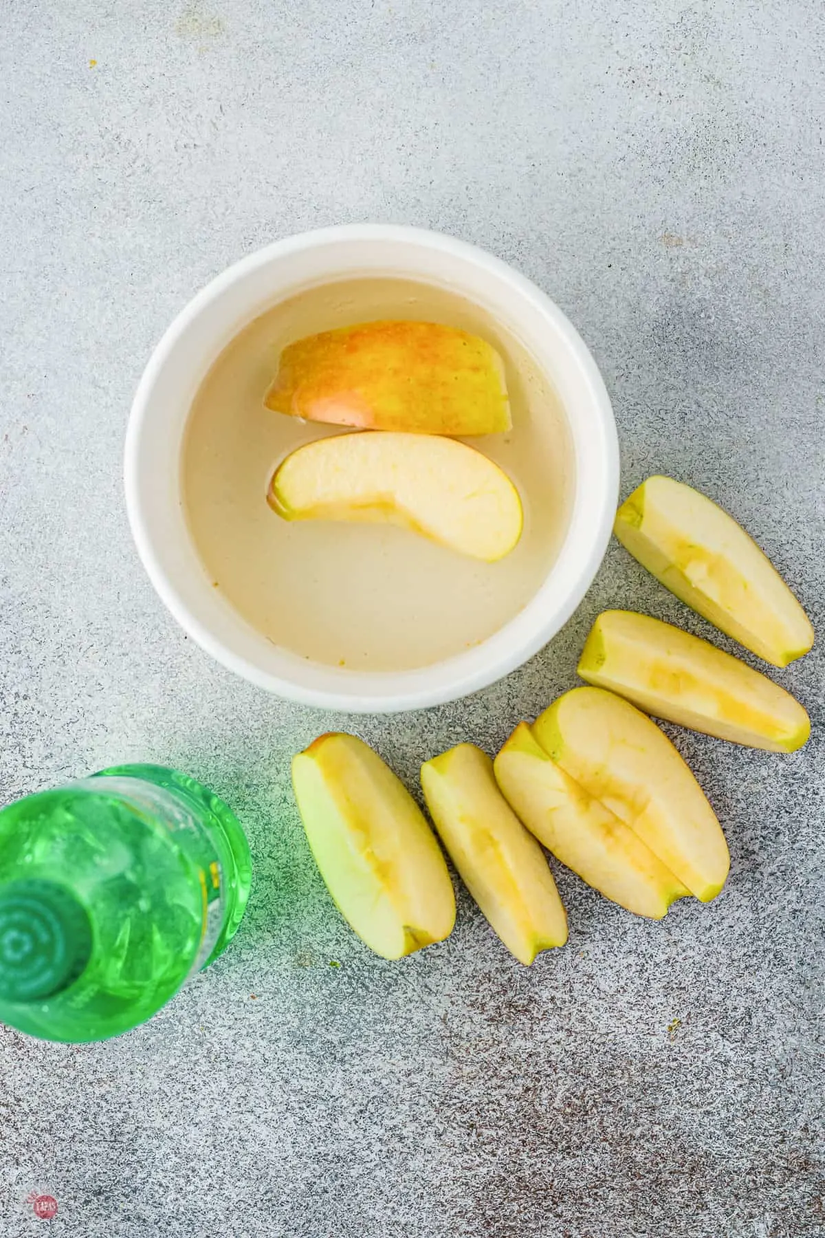 sliced apples in a bowl