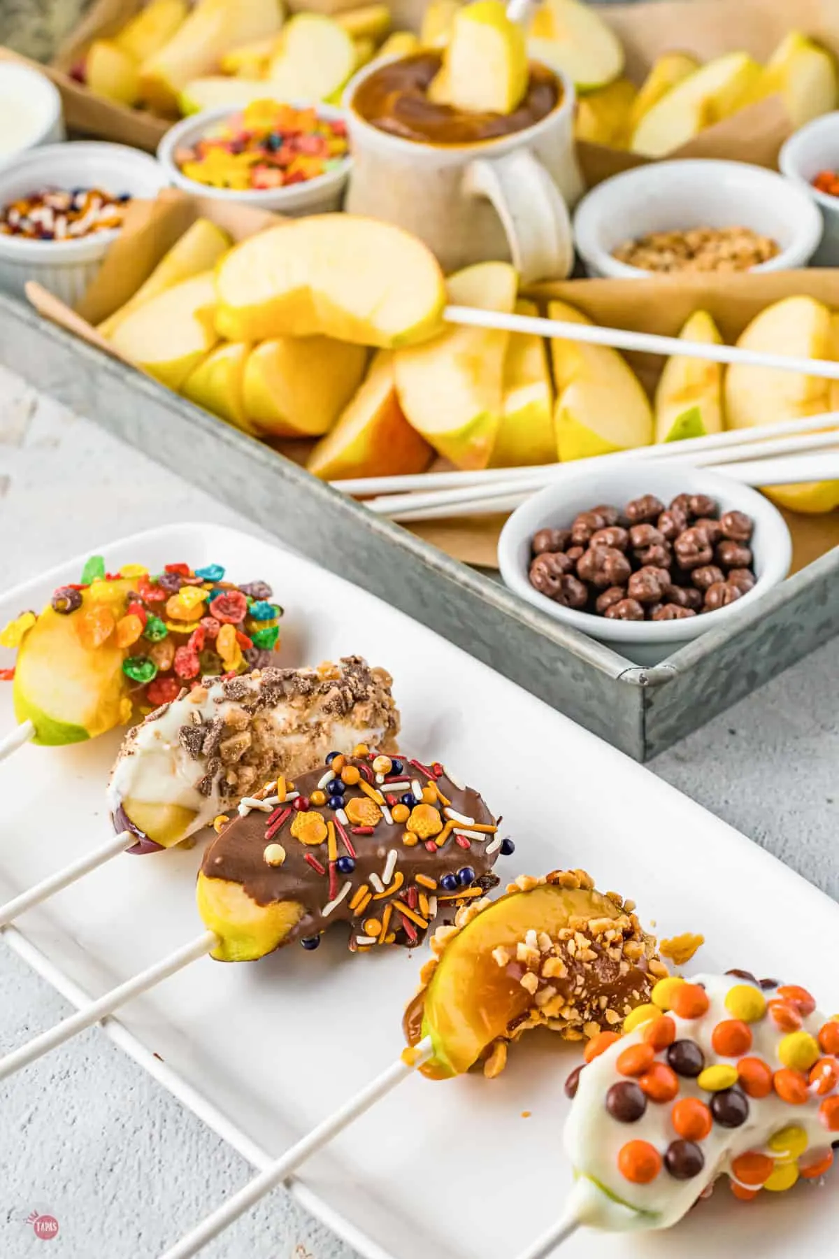 platter of dipped caramel apple wedges