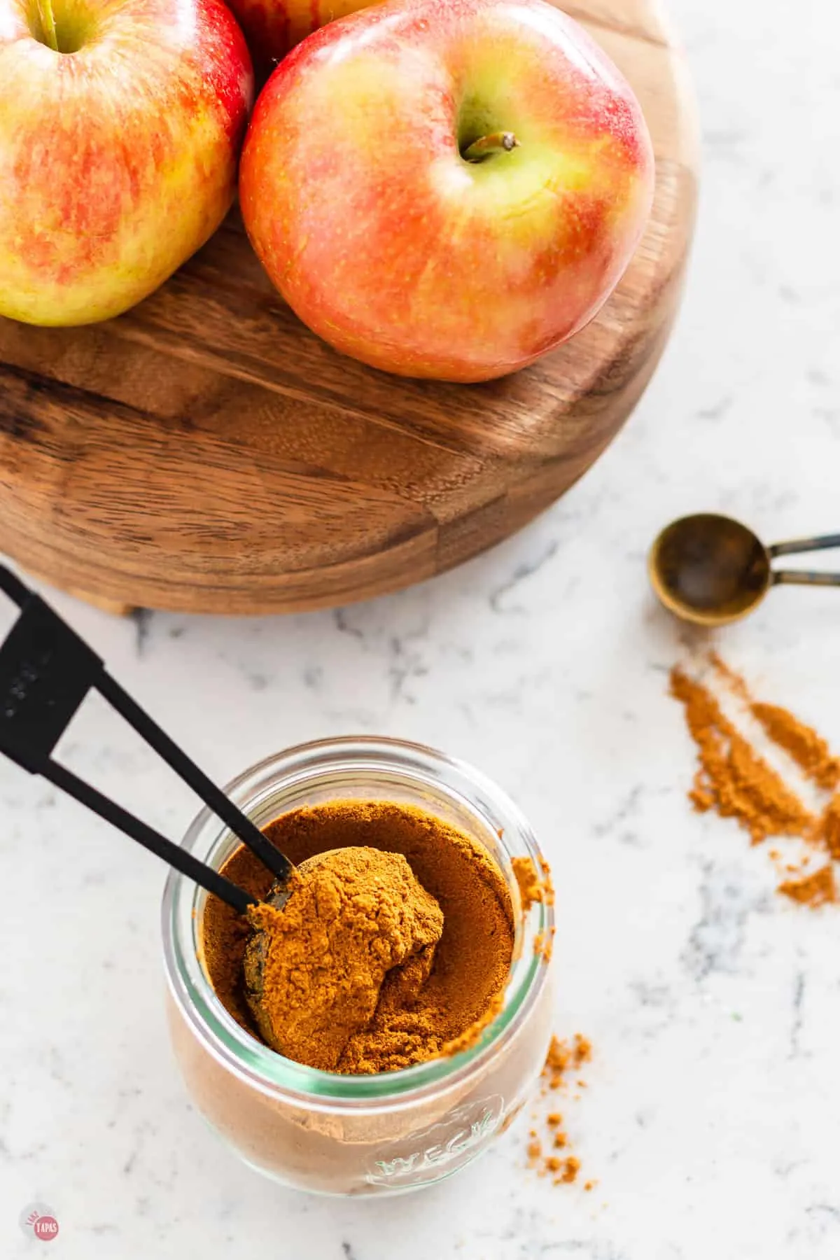 apple spice and a tray of apples