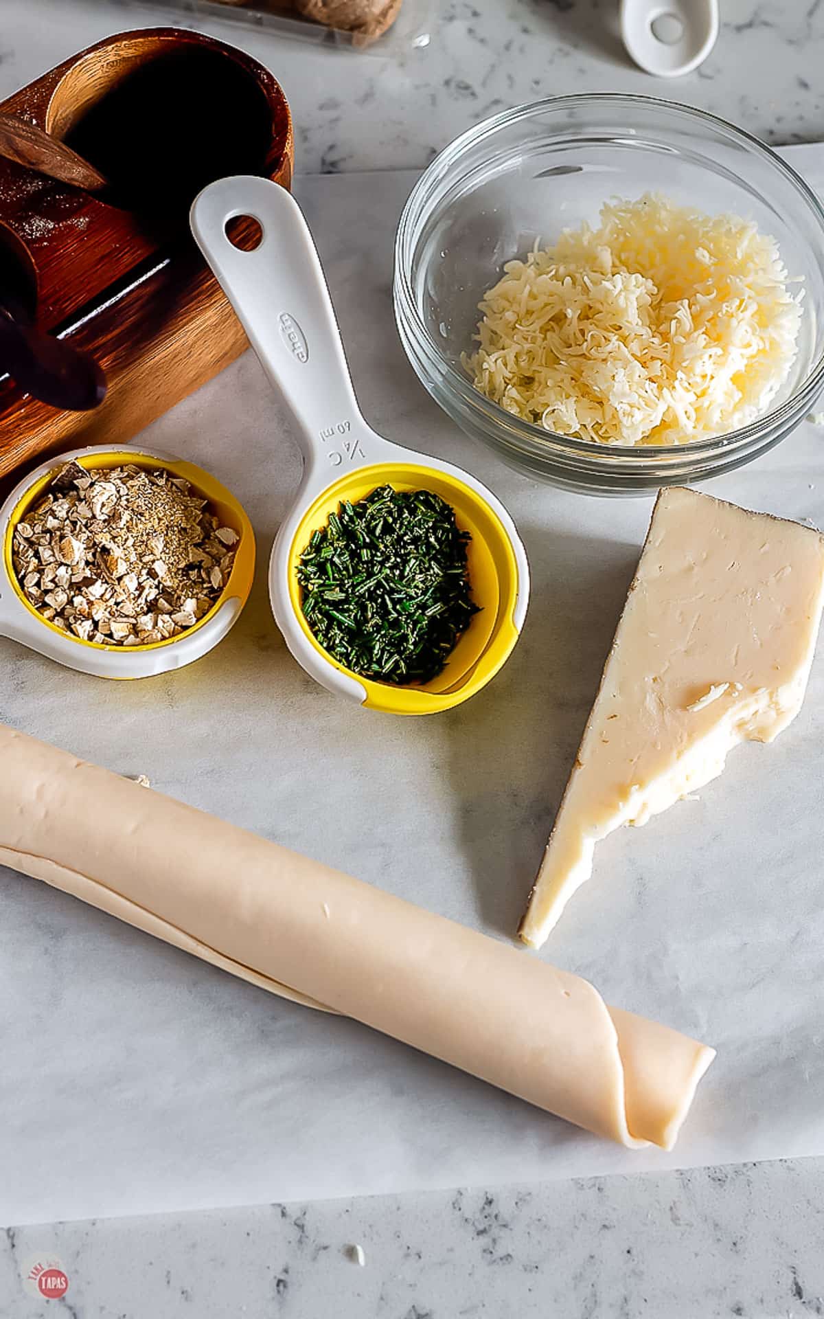 ingredients for pie crust crackers