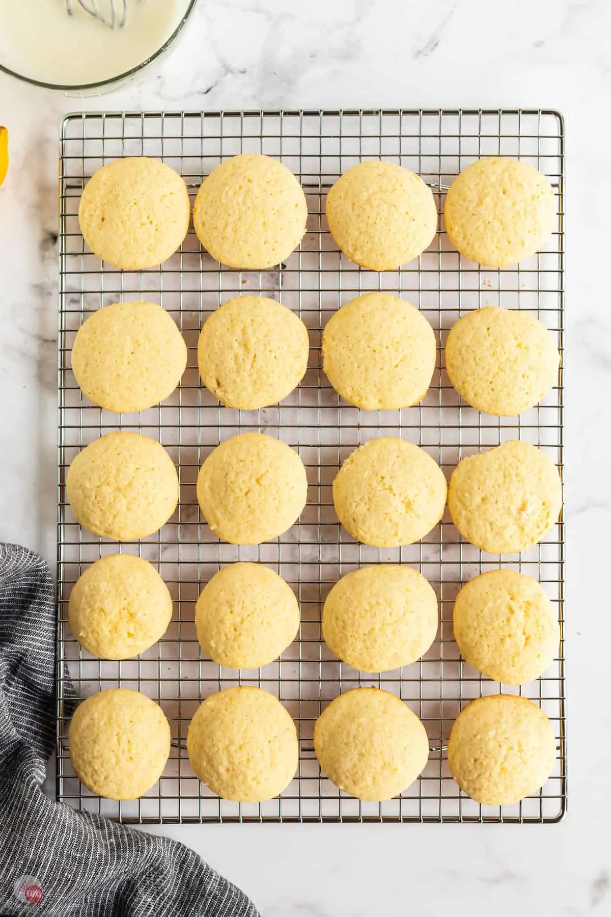 baked cookies on a cooling rack