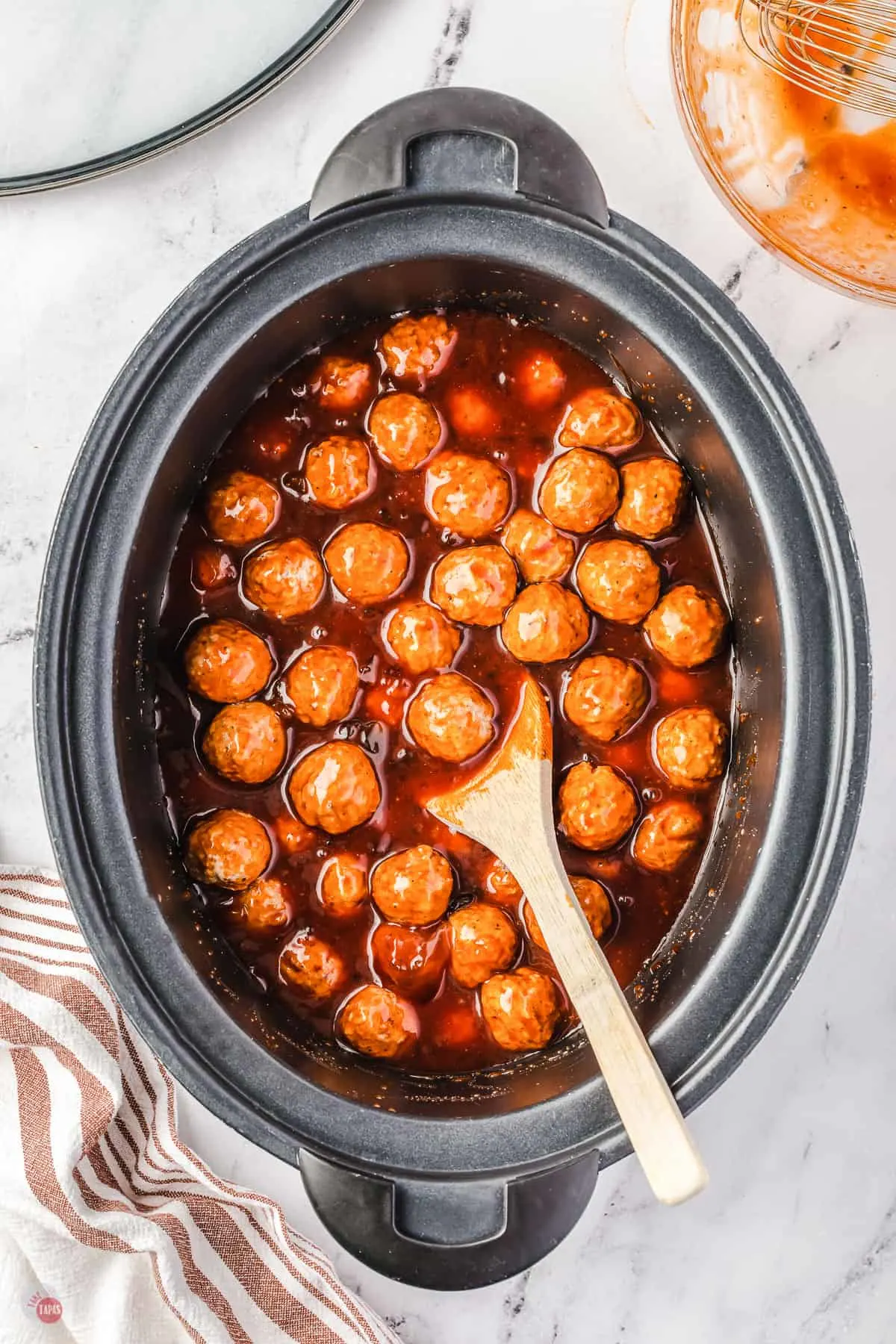sweet and sour meatballs in a crockpot