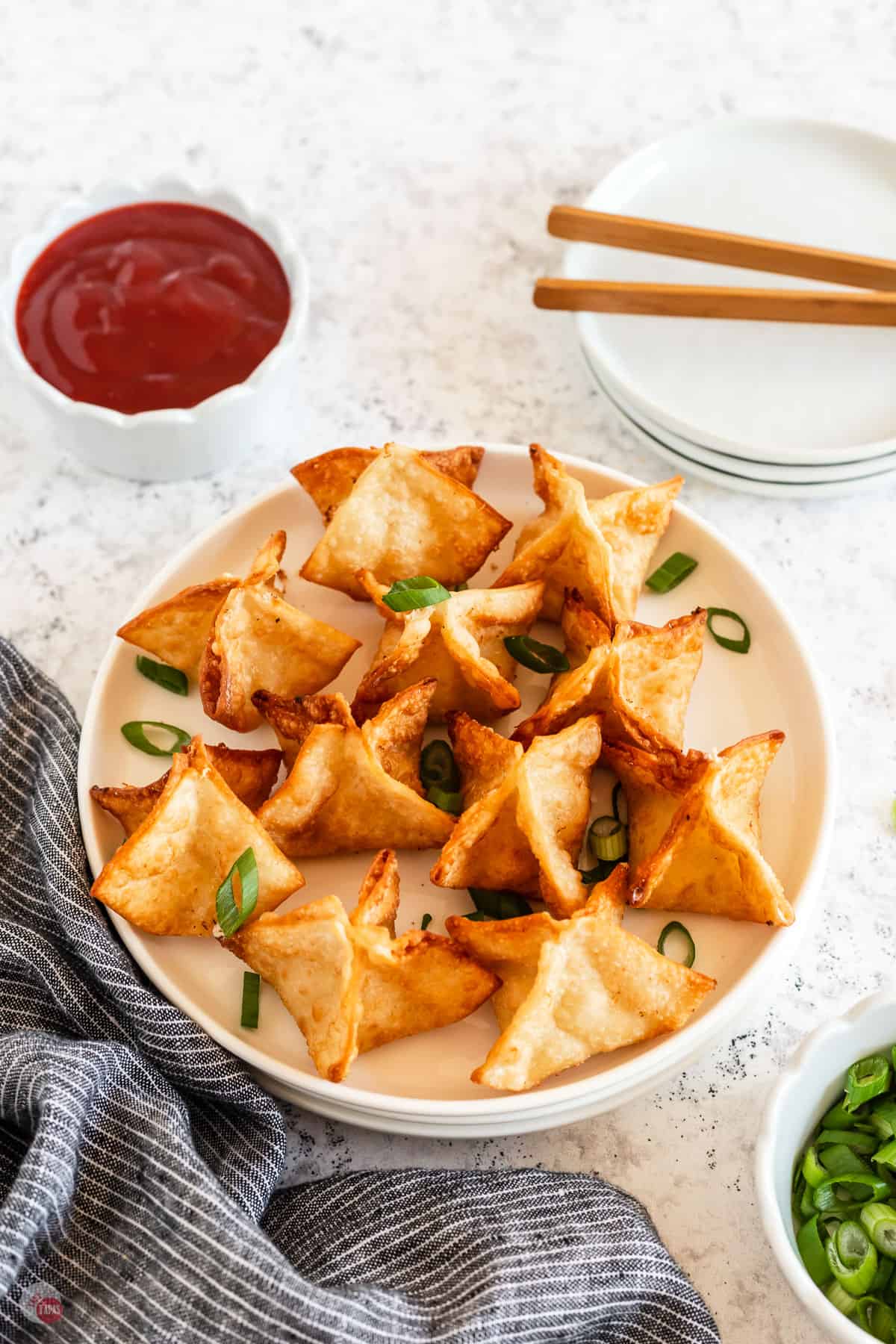 plate of crab wontons