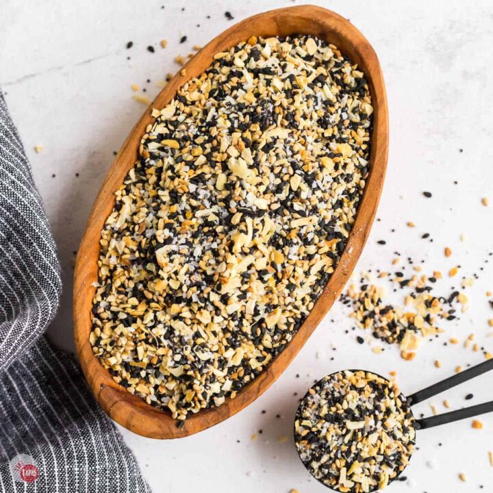 https://www.taketwotapas.com/wp-content/uploads/2022/04/Everything-Bagel-Seasoning-Featured-Image-720x720.jpg