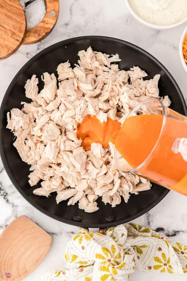 Easy Hooters Buffalo Chicken Dip