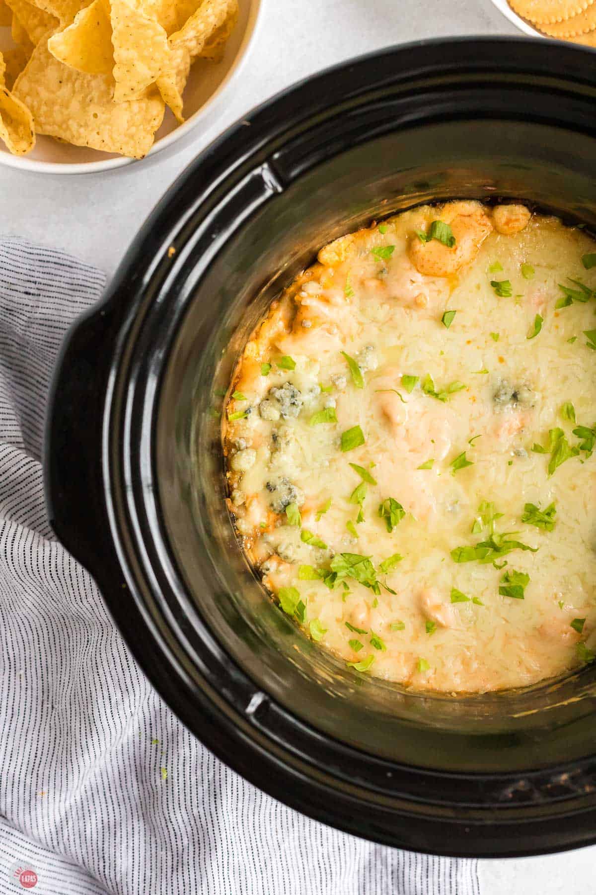 slow-cooker buffalo chicken dip