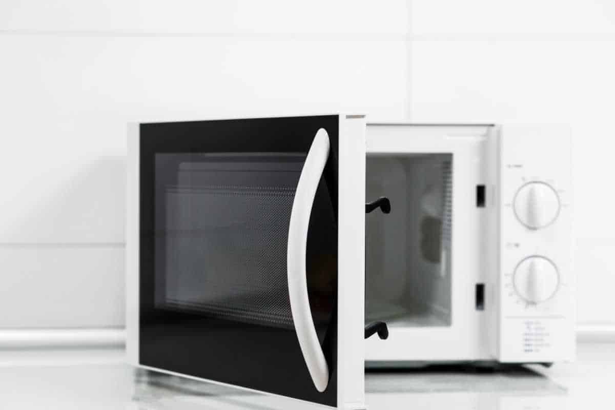 microwave oven