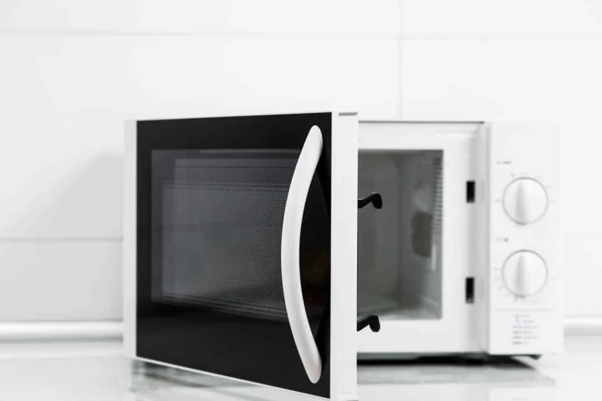 microwave oven