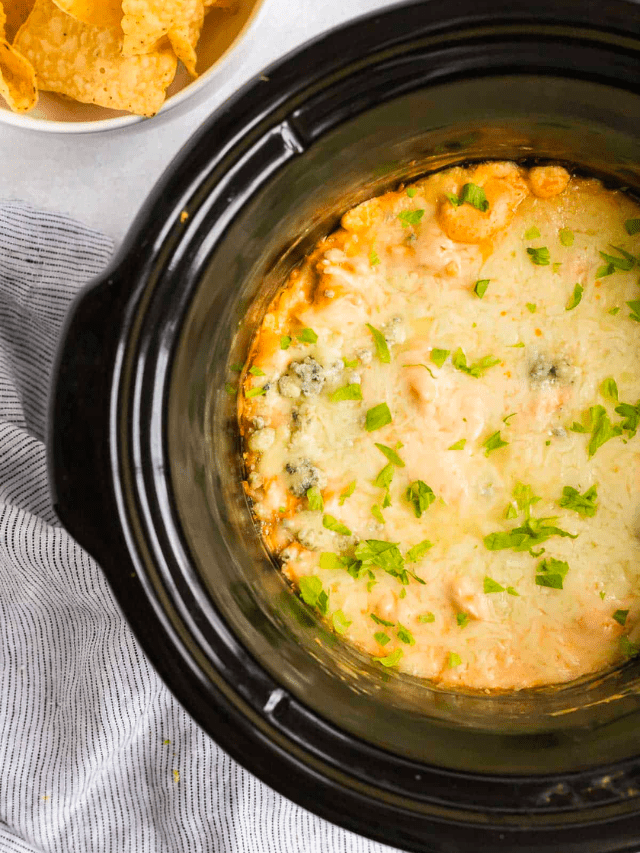 Slow Cooker Buffalo Chicken Dip Story
