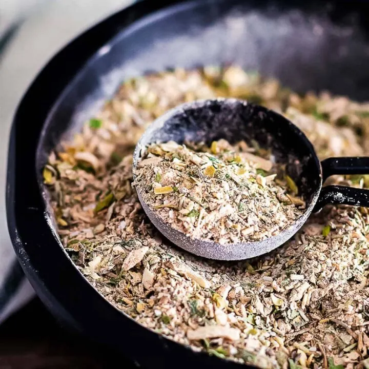 homemade seasoning mixes in a black bowl