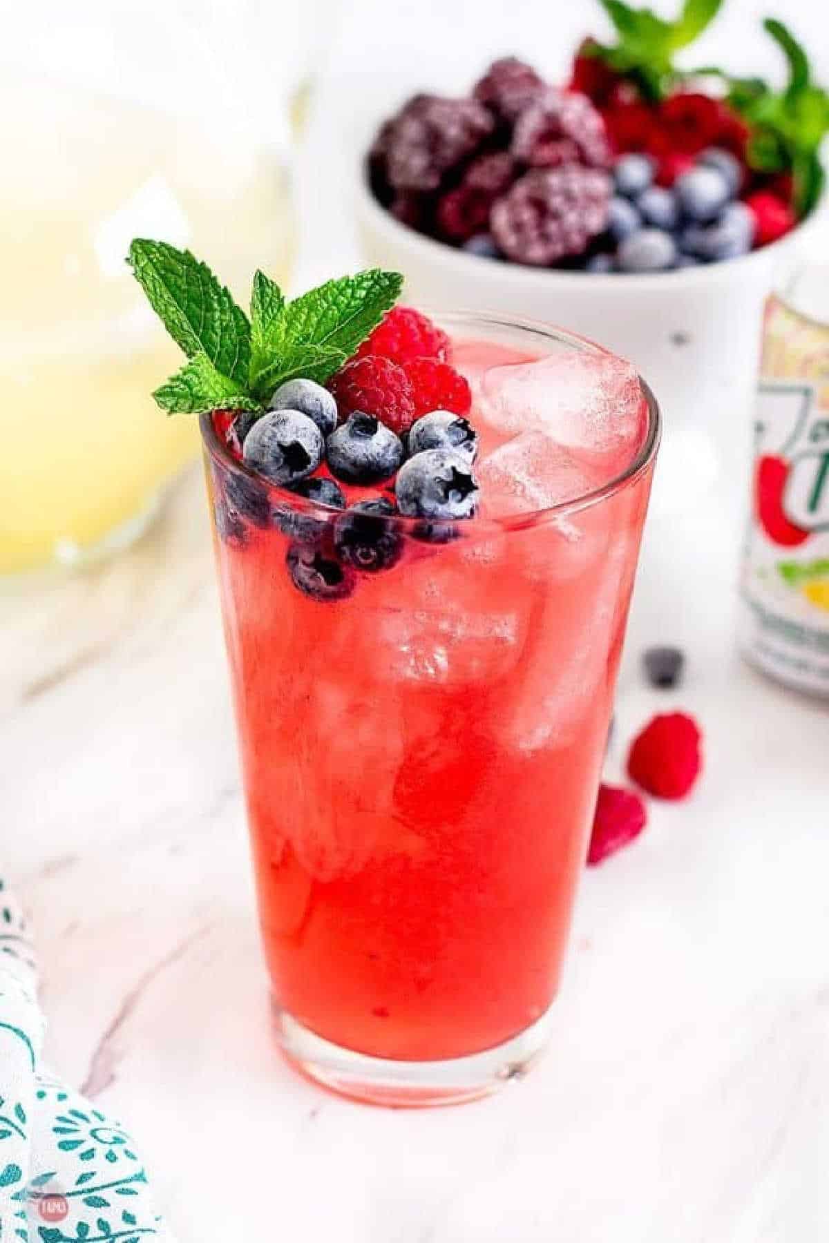 berry lemonade