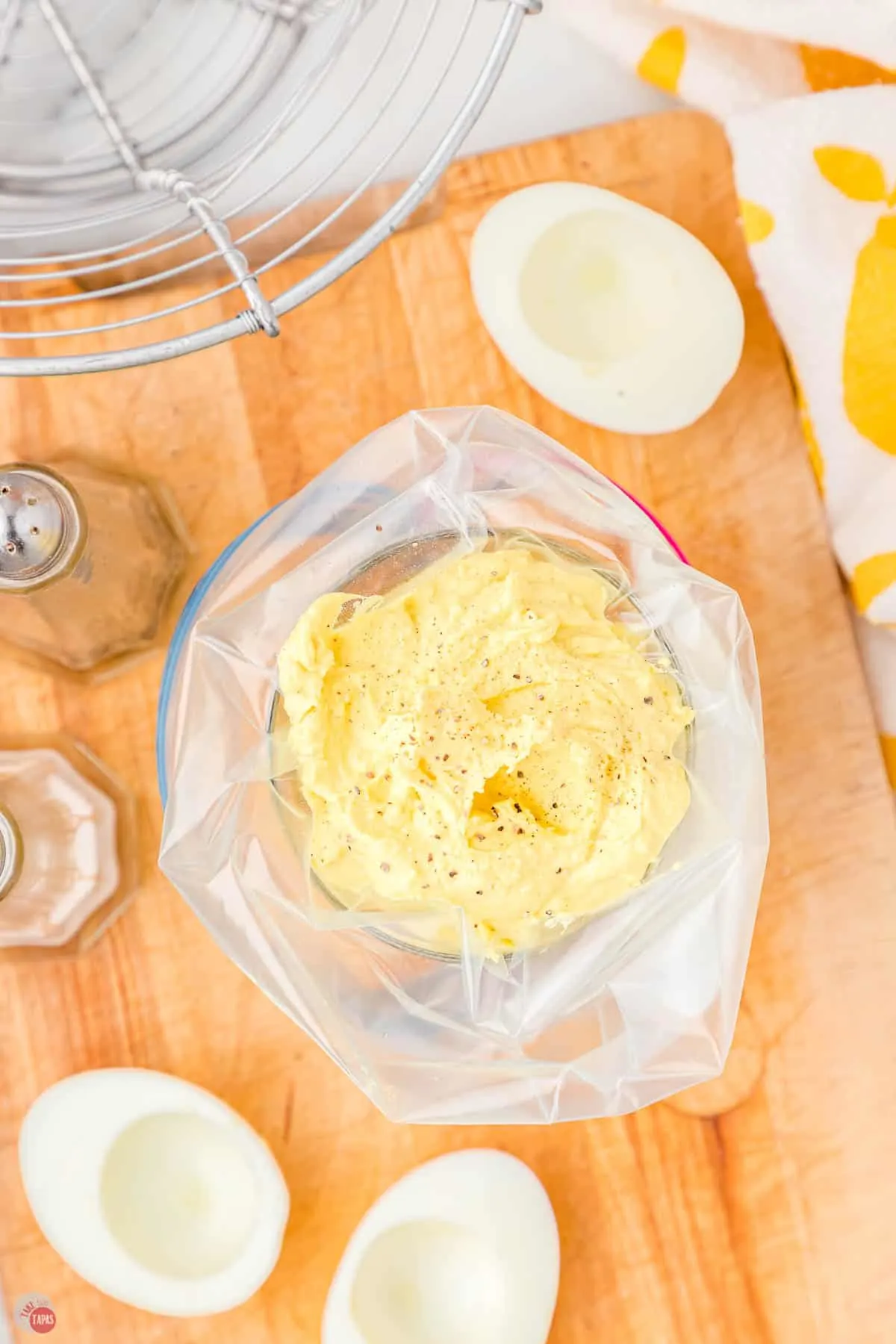 yolks in a piping bag