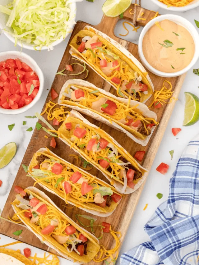 Cheesy Gordita Crunch Tacos-Cover image