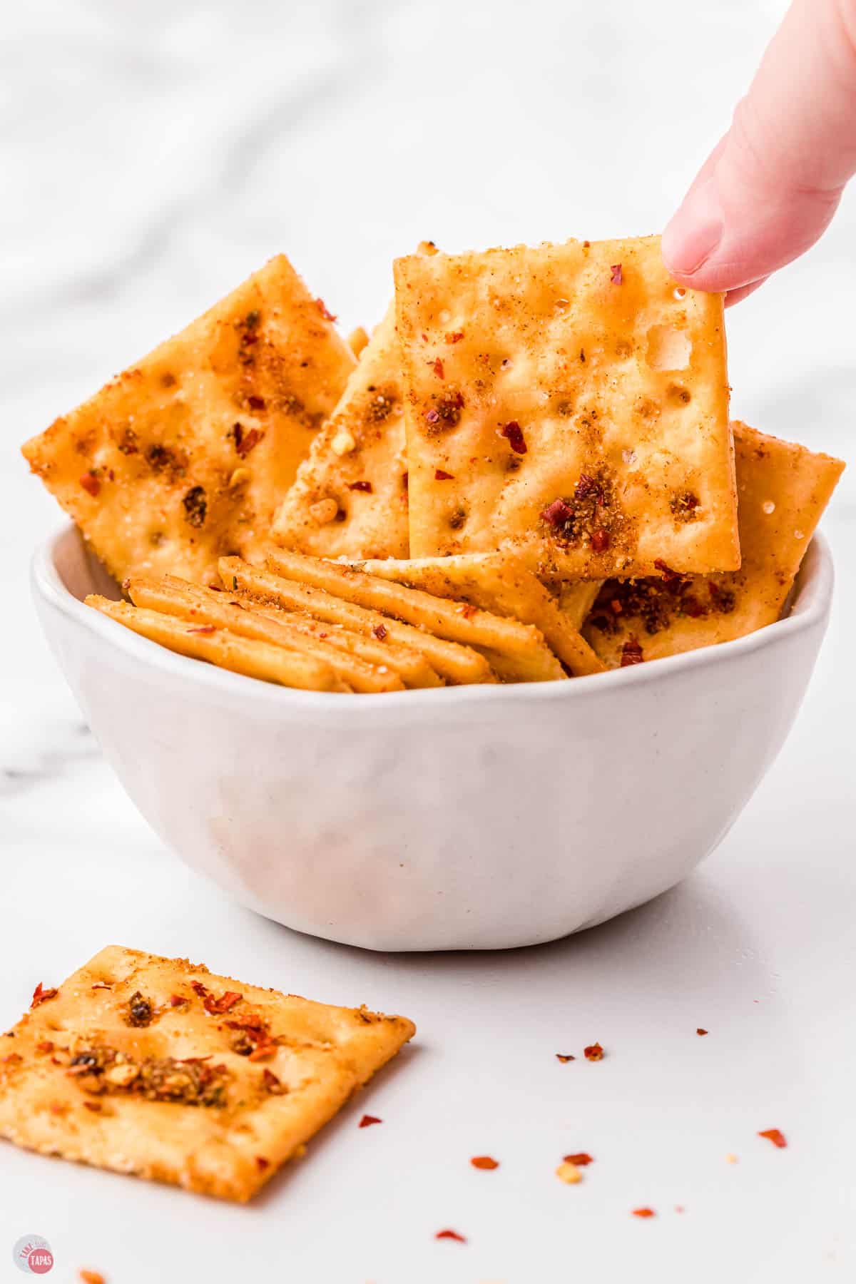 comeback crackers in a bowl