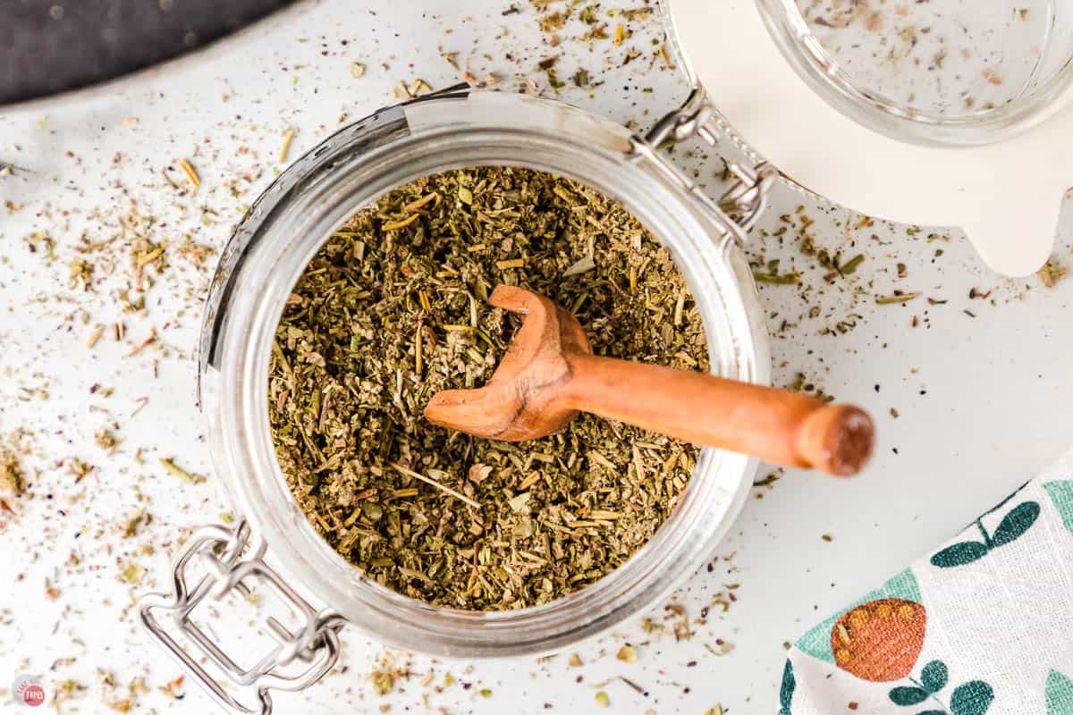 jar of seasoning for turkey and chicken