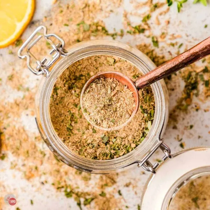 BEST Greek Seasoning (Homemade)