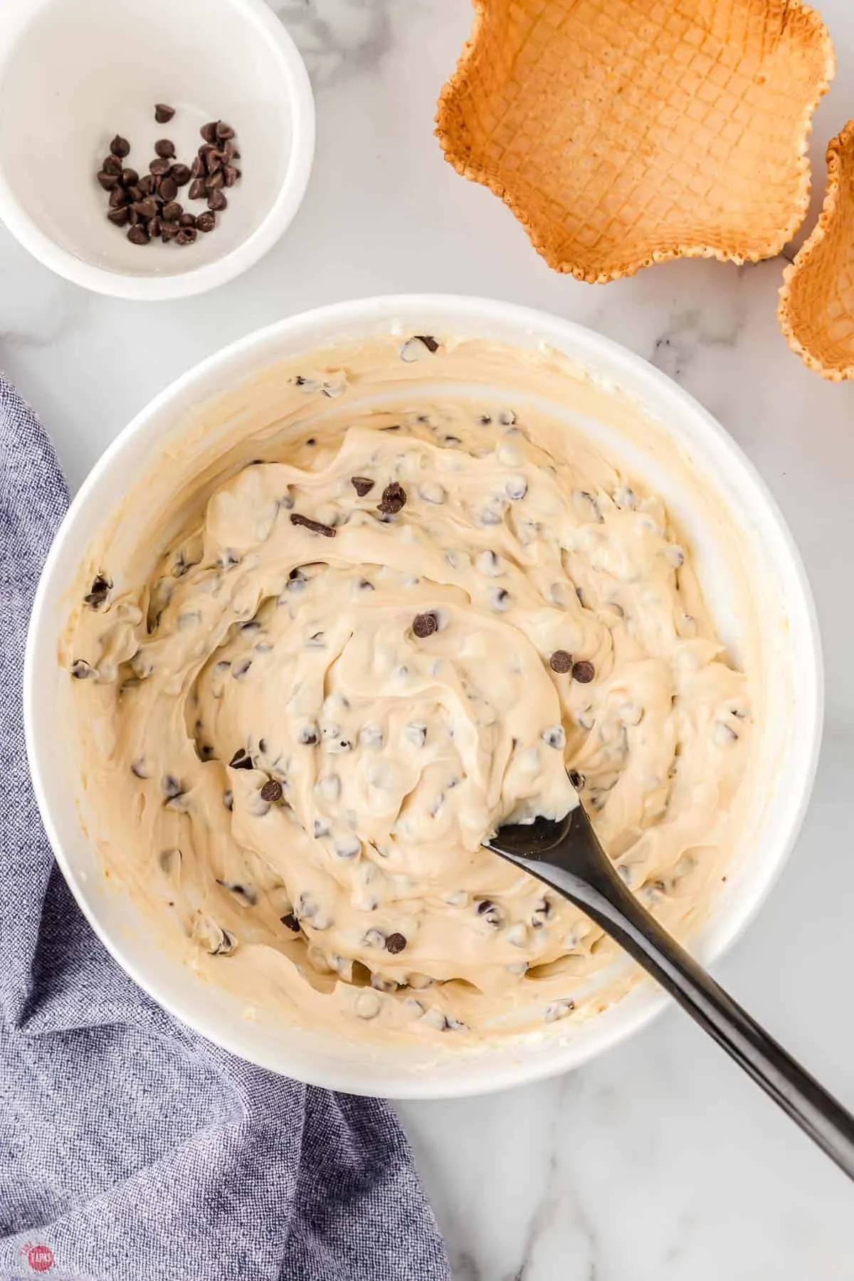cream-cheese-chocolate-chip-dip