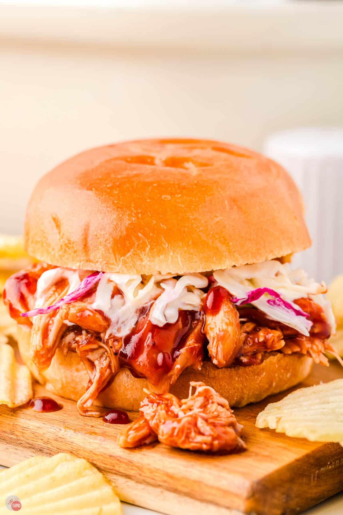 pulled bbq chicken sandwiches