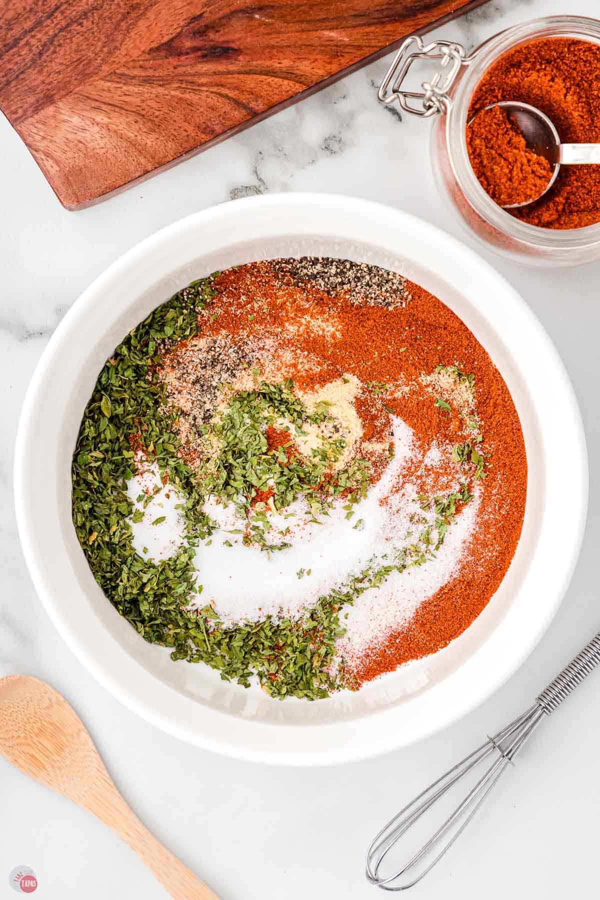 mix all the spices in a bowl