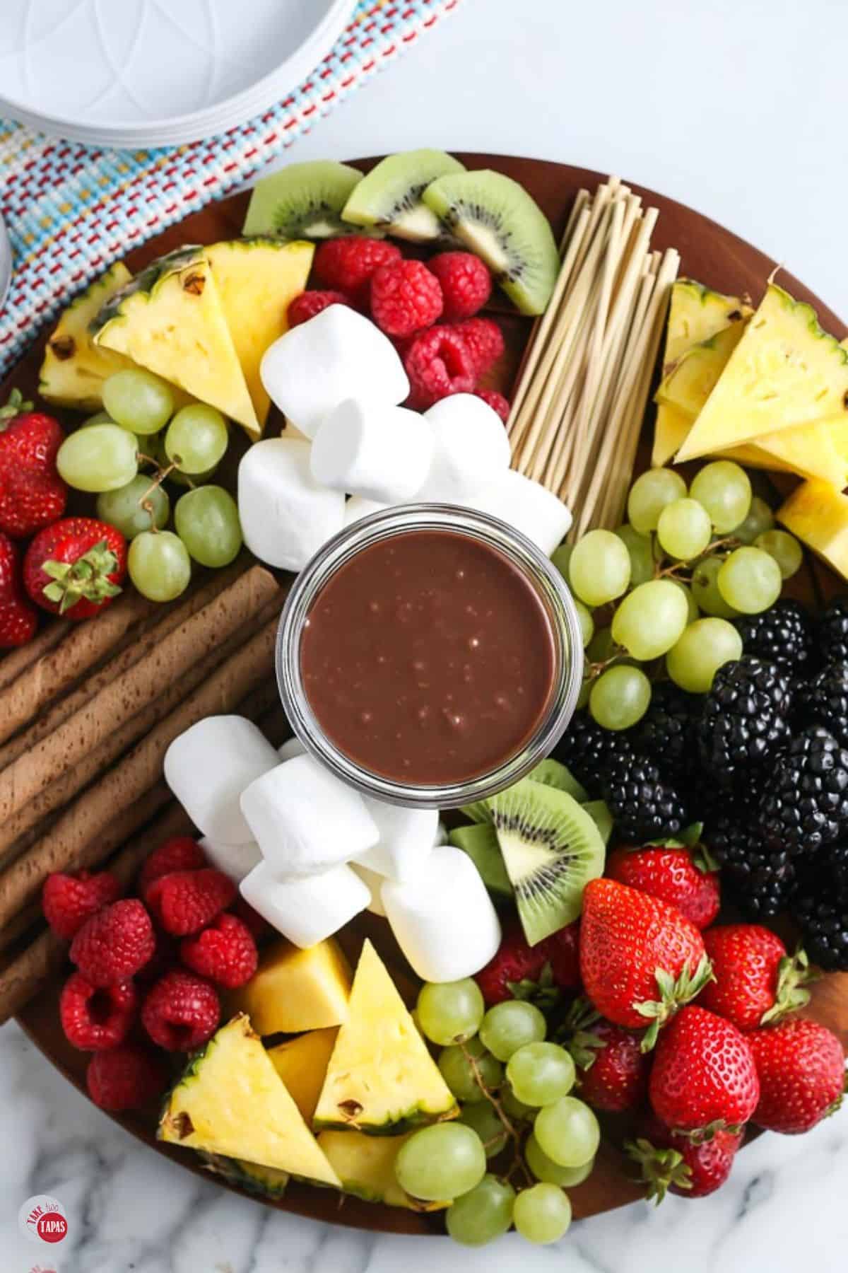 platter of fresh fruit fondue