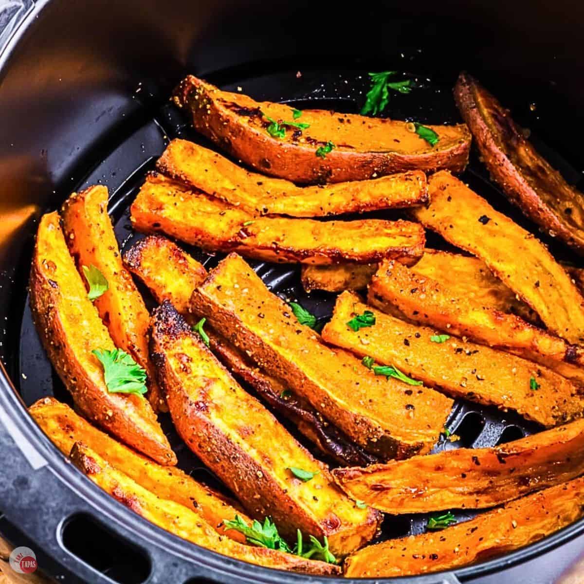 air fryer sweet potato wedges featured image